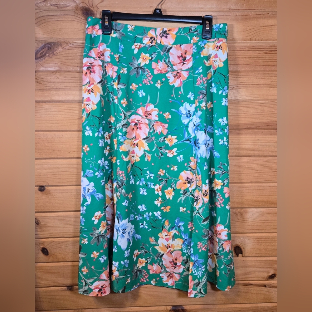 Ann Taylor Loft Midi Skirt NWT Green Floral Side Slit Womens 8 Spring Easter - Picture 2 of 7